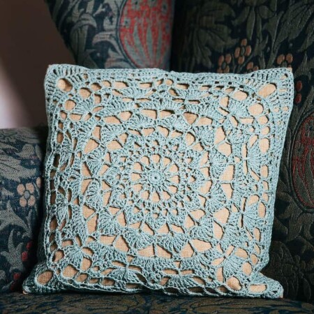 Modern Diamond Bobble Stitch Crochet Cushion Pattern | HanJan Crochet