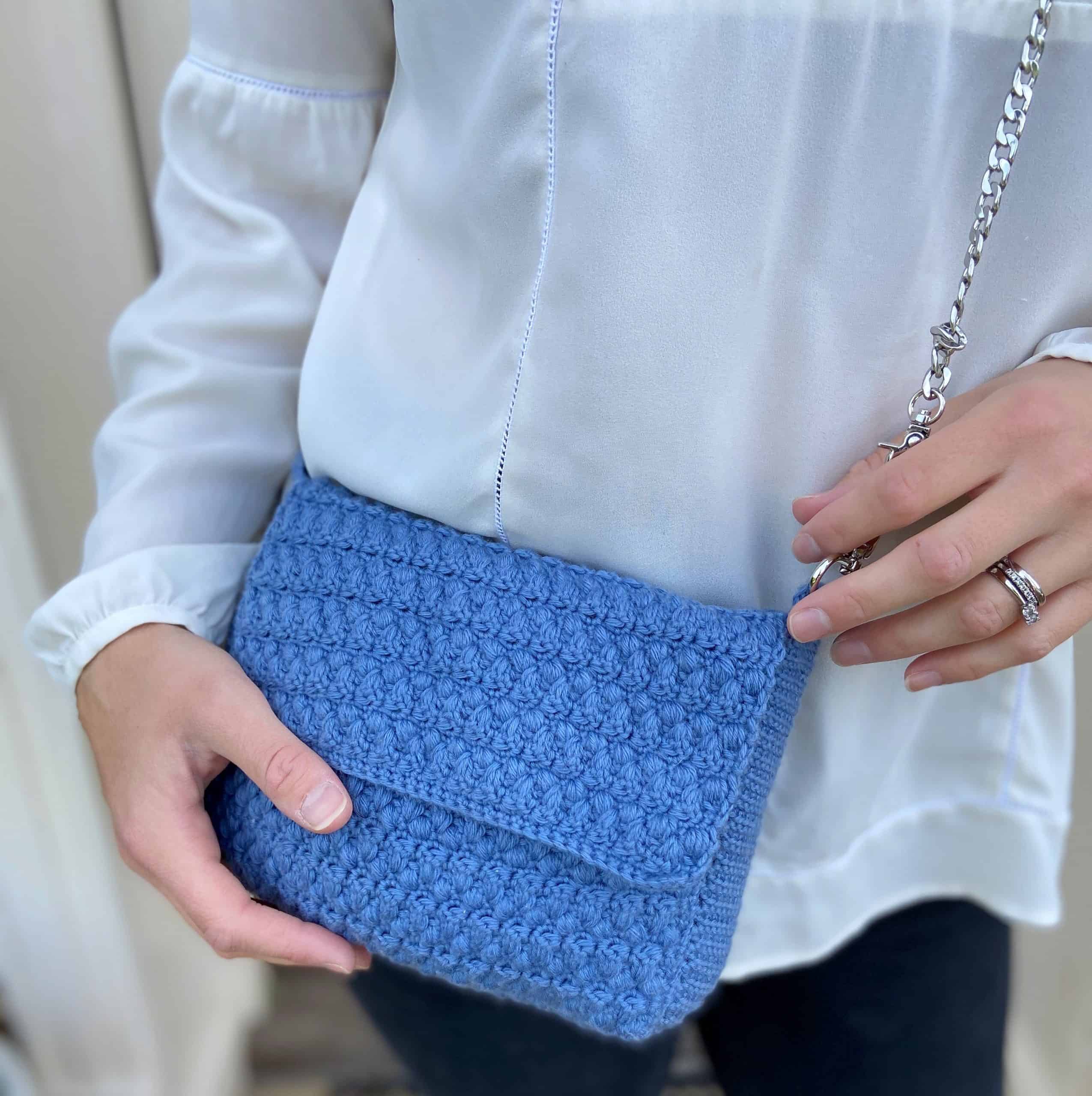 Free Crochet Bag Pattern: The Denim Envelope Bag