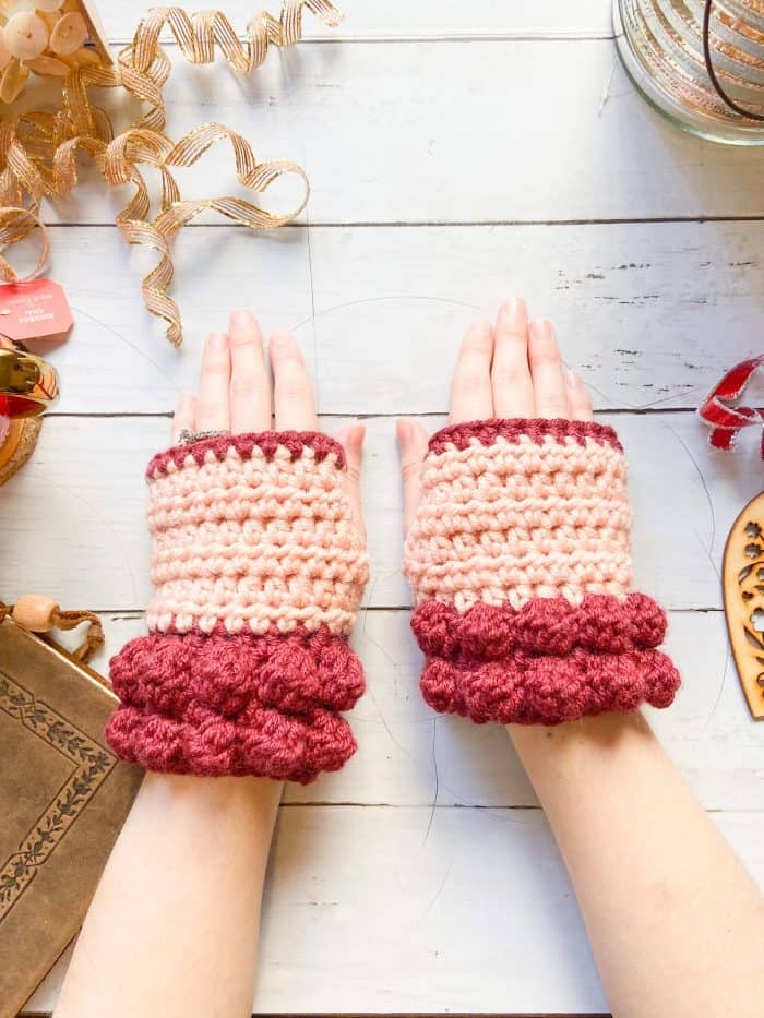 6 Modern Crochet Fingerless Gloves & Mitts Patterns