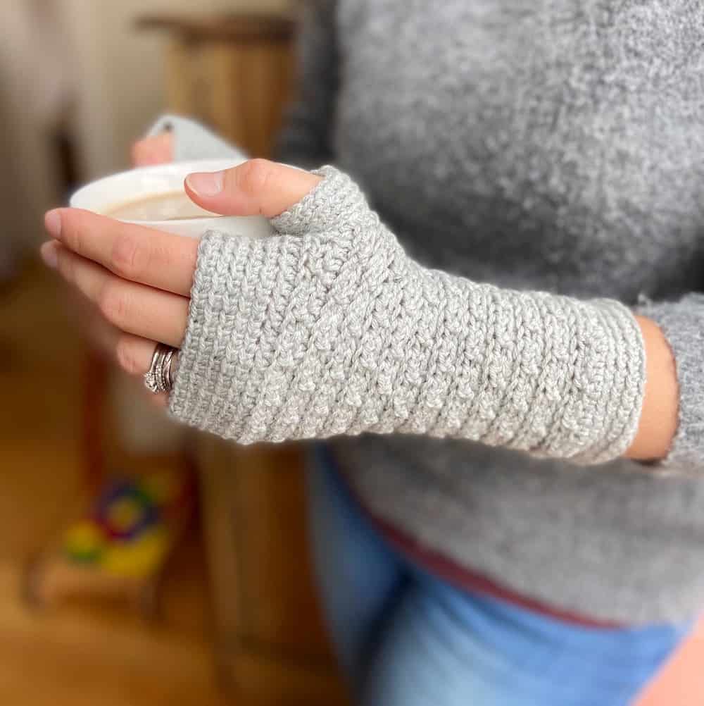 Free Crochet Fingerless Gloves Pattern Mystical Mitts Hanjan Crochet