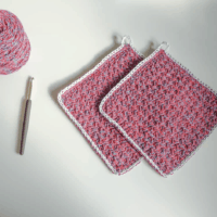 8 Easy Crochet Coaster and Pot Holder Patterns | HanJan Crochet