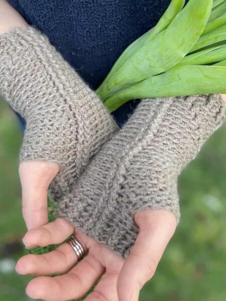 crochet hand warmers pattern