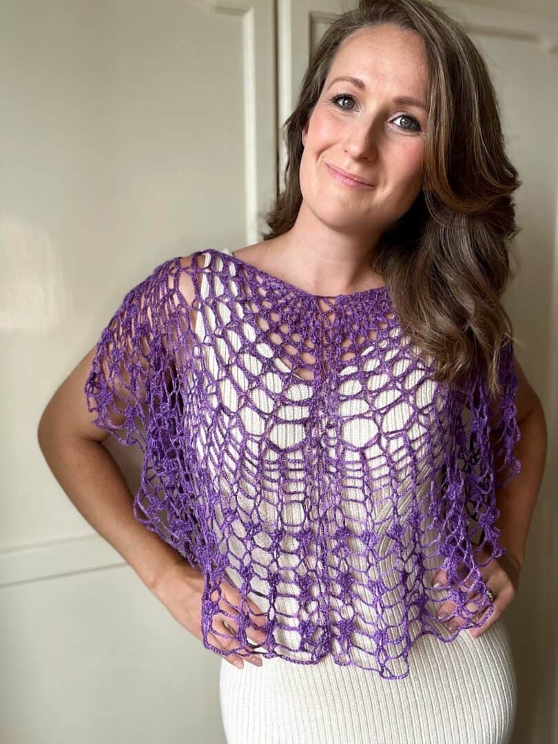 Lace crochet cape pattern to wear 3 ways | HanJan Crochet