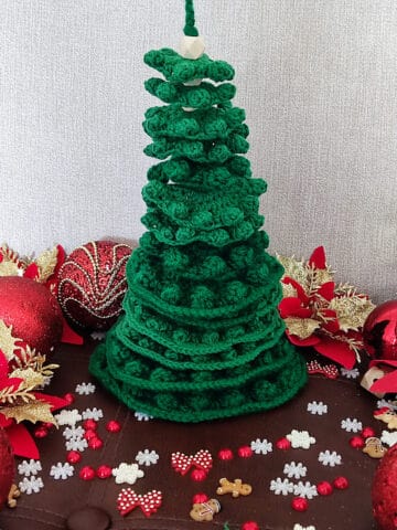 20 Quick Christmas Crochet Ideas | HanJan Crochet