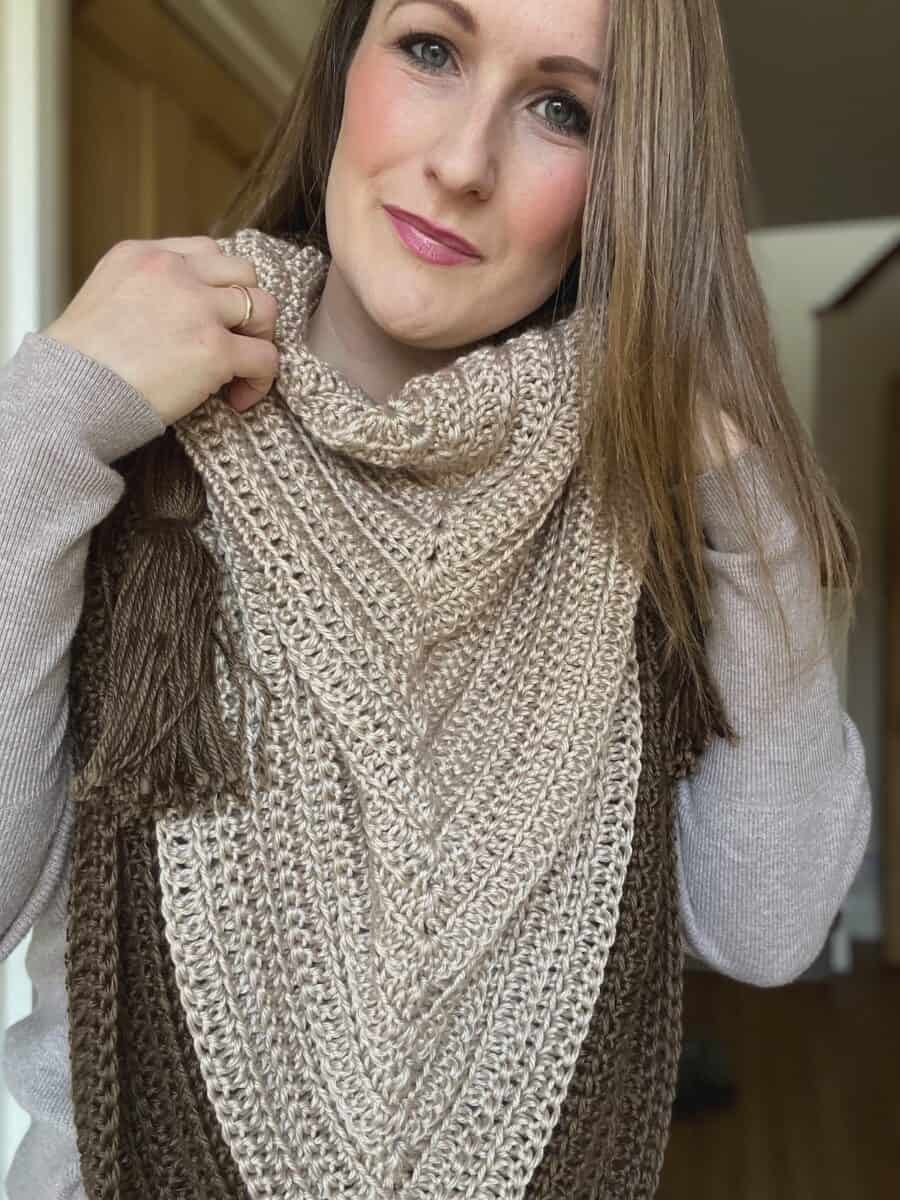 Easy Triangle Shawl Crochet Pattern | HanJan Crochet