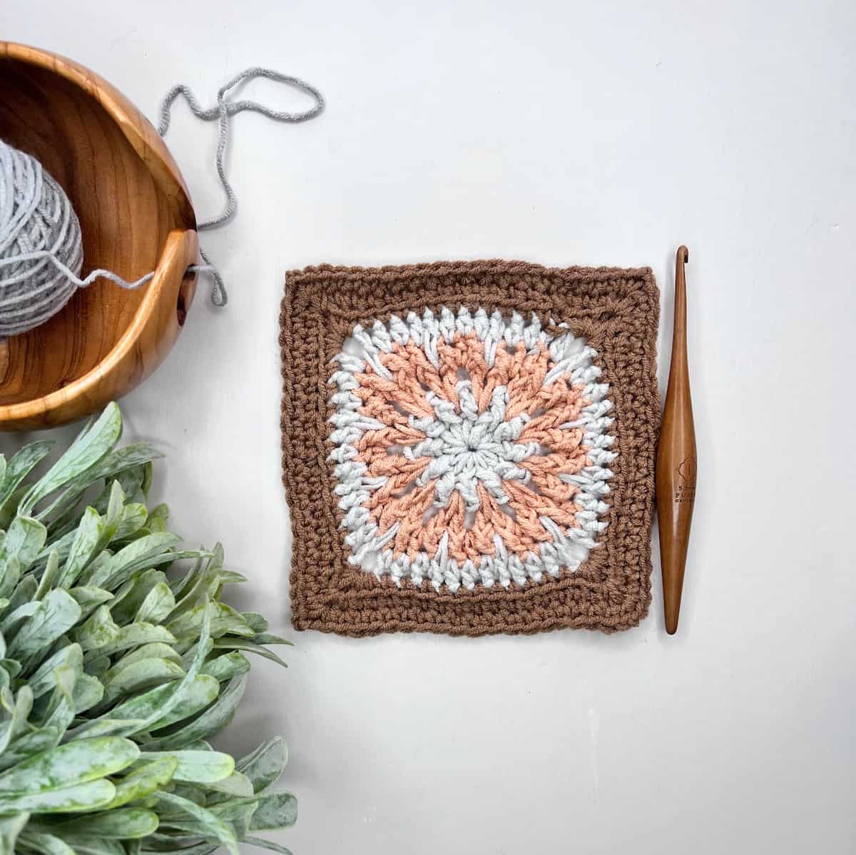 Guide to Granny Crochet: Squares, Circles, Hearts, Stripes and More